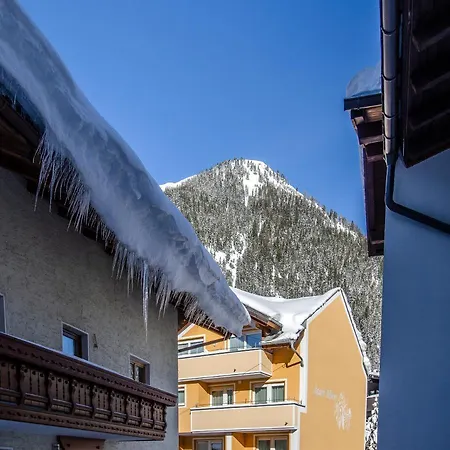 Apartment Chamins *