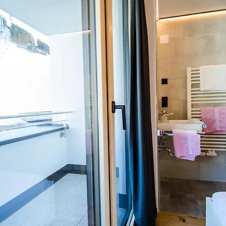 Chamins Apartament *